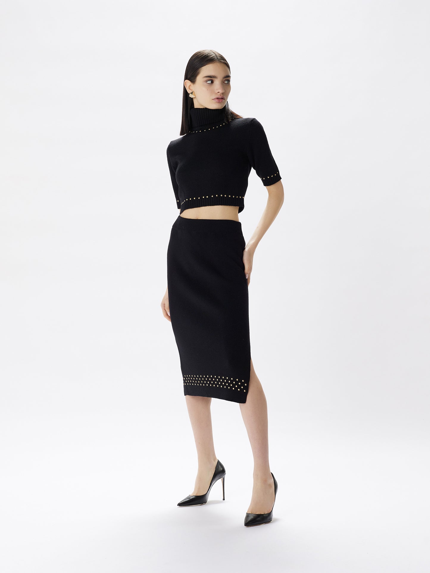 Cropped turtleneck in wool blend with studded application